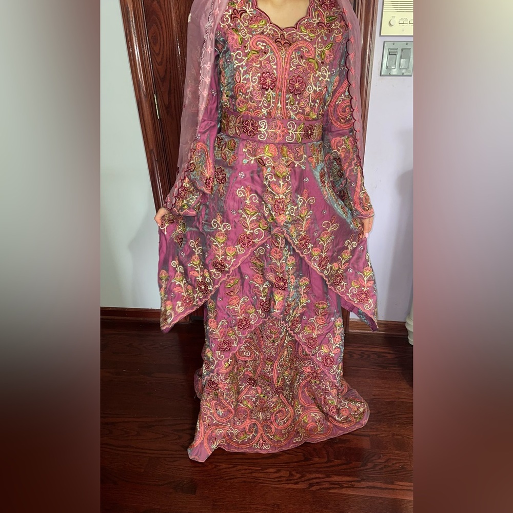 Custom Palestinian & Turkish Thobe Embroidered